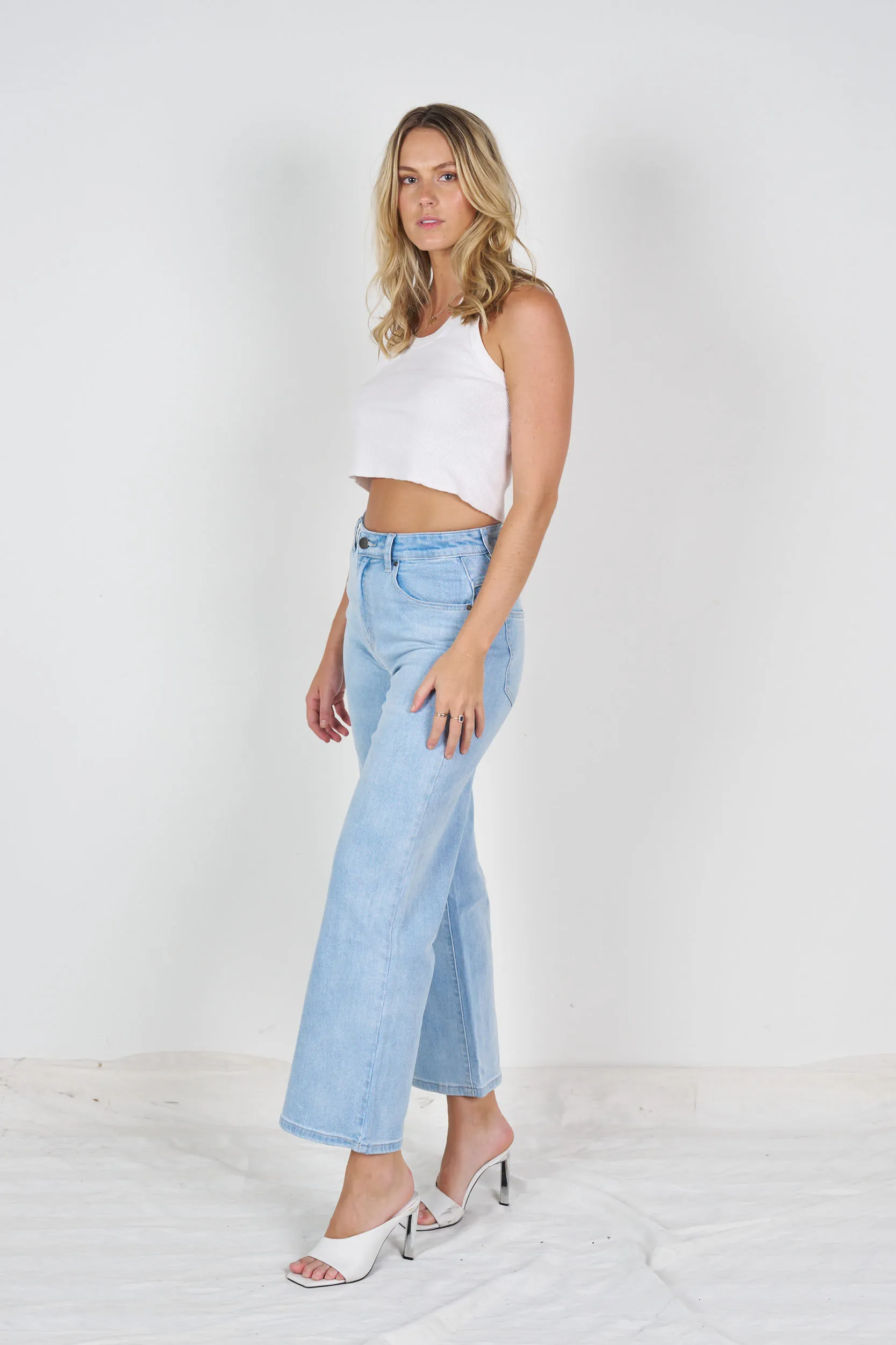 The Straight Leg Jean - Light Blue