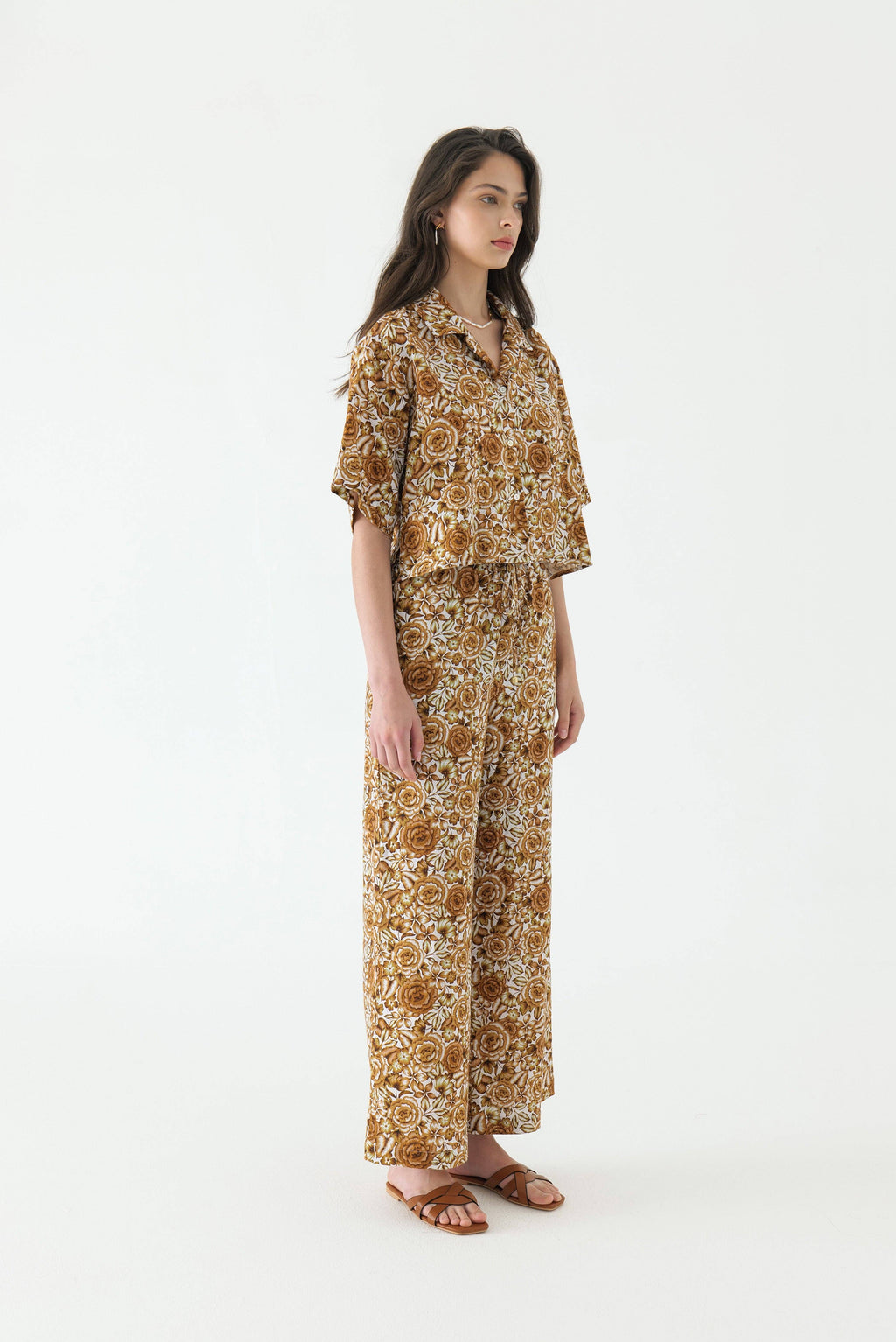 WE ARE KINDRED - Rosalia Linen Relaxed Shirt