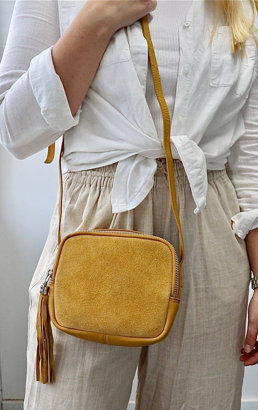 hide & chic - Quality Full Grain Leather Handbag.