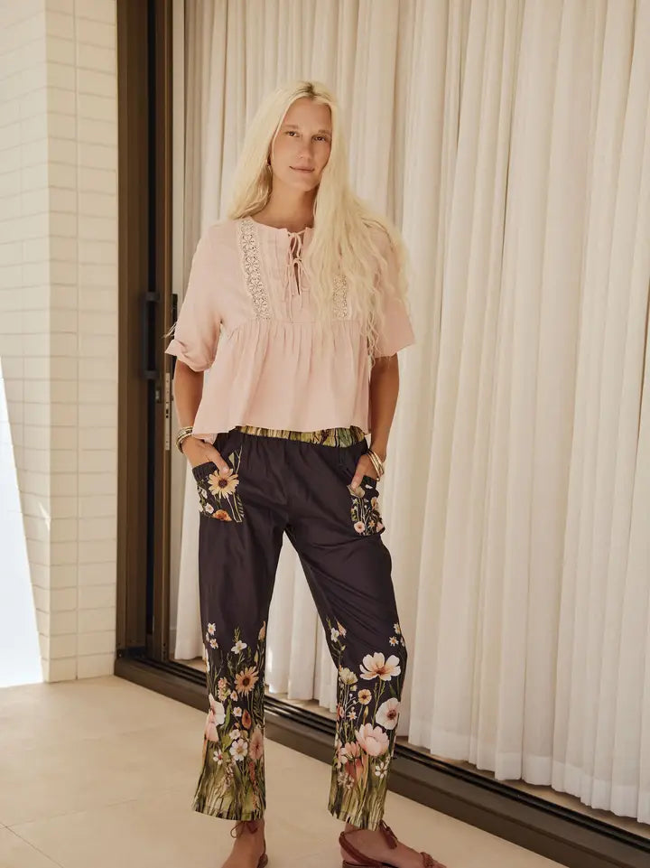 Annie Pant Solna