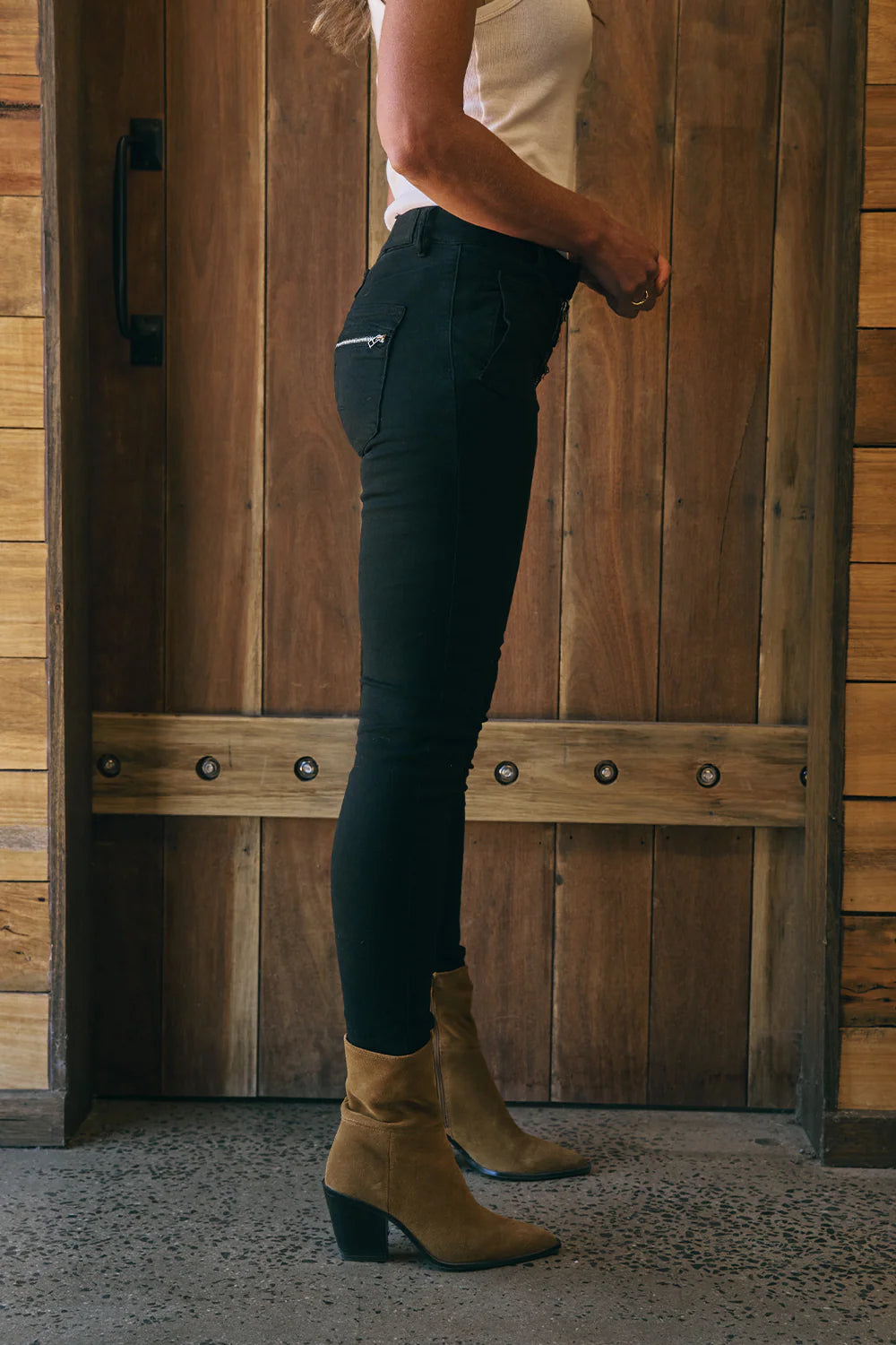 Italian Star - Zip/Button Jean - Black